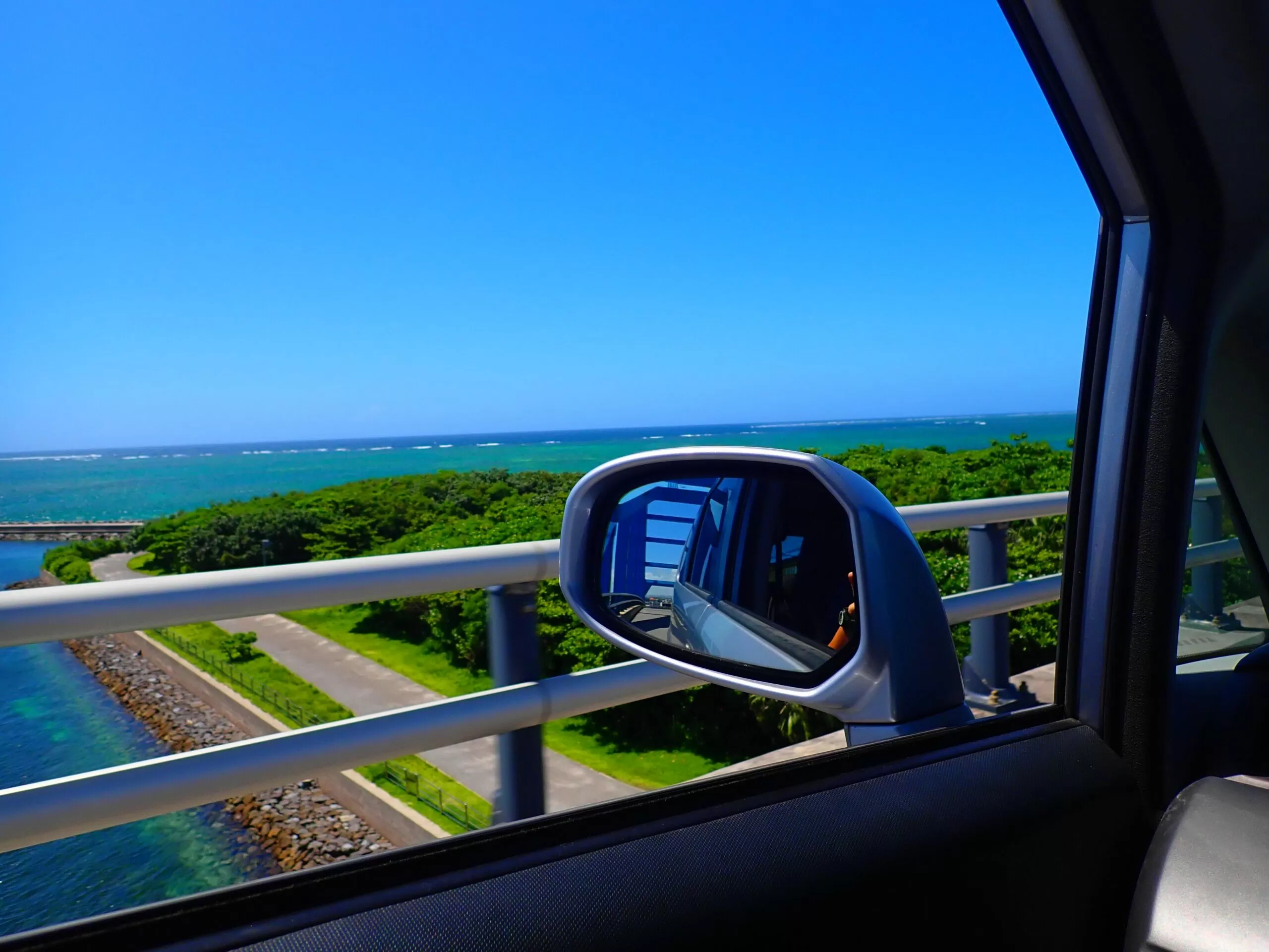 【石垣島・レンタカーS】コンパクトクラス自動車《最大5名乗り》カーナビ標準装備【免責・ワイド補償料込み】(No.r-12)